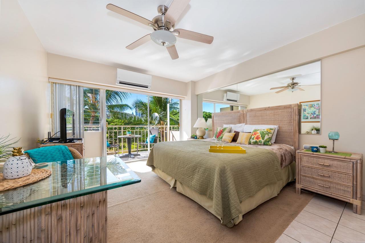 Apartment Waikiki Shore 305